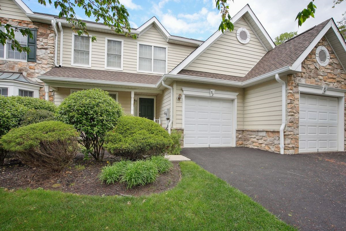 32 Patriot Hill Drive, Bernards 699,000 Summit, NJ Real Estate