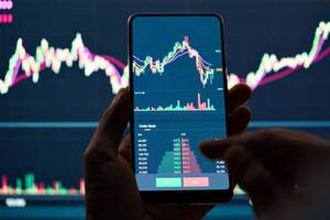 Carousel image clone 1666439 479caeb3460f9ebda21b cryptocurrencydataonhandheldphone?v=b0779eec0cc5cb3035ef