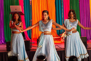 Carousel image e127fc2e8c2b21ad3828 best crop e5f71e44f6ad30b7685c diwali 8702