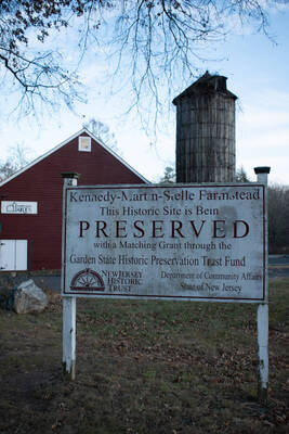 Carousel image 9ecbe0bc04b6c670e526 mini magick20260306 137962 1nnybr8