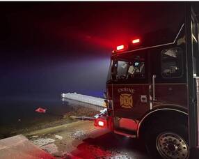 Carousel image 4e6c628a3b3b3263c130 best crop a4e4da8d535789bec0df fire truck west milford 