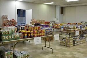 Carousel image ccada5 oylestown food drive