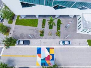 Carousel image 3c9f6045e1d21262dd04 best crop 082e22f687598b75d79c geometric street art city of pompano beach 2