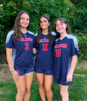 Carousel image 36b92491c4f0e9642e97 best crop 4d913f4c8f2c0afb6d8b girls soccer seniors