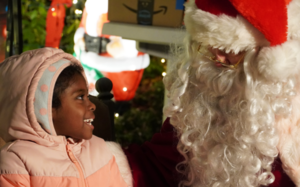 Carousel image 70a8c3188b0a353dde62 best crop d8ac8256fcc92ded137d girl with santa dsc09371