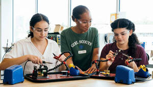 Carousel image 8dd8104555b8b69559ce best crop edf0c0462ac912b89e9f girls scouts stem giving back