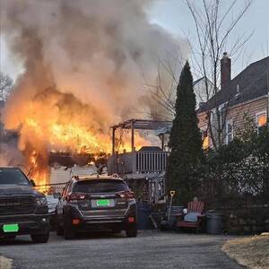 Carousel image b213b2c51c0332348432 best crop cab0acc869fe3c5a67bb goffle rd fire mar 4 2025 3