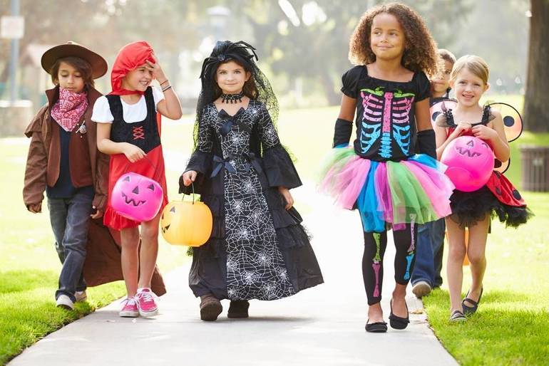 Downtown Verona Trick or Treat Event