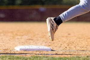 Carousel image 78d5d961775d0570963c 9dd07cbc7e98debeee31 high school baseball tapinto1