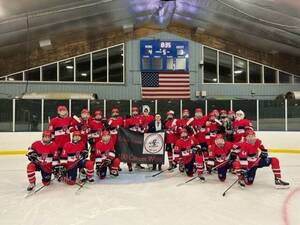 Carousel image 0b352cfb30ed667ee247 best crop e096bcd212e54142ad39 hockey 100th win