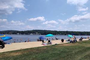 Carousel image 0c93eb0fb8d0c12272fe best crop d0359a45ef2172f7a8e3 hopatcong state park beach