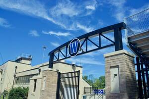 Carousel image 03044d ehler tadium