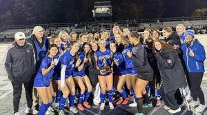 Carousel image 1cf518 estfield girls soccer