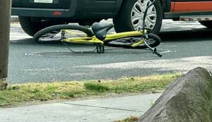 Carousel image 9840bb394b6f115f4bba best crop a5f768 estfield crash bicycle
