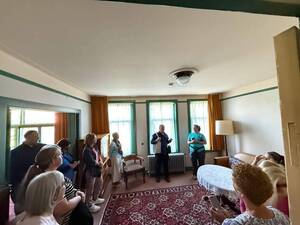 Carousel image dbd8c406ca1212b43e36 best crop 7fecd3488a889723a566 inight summer teacher boca raton