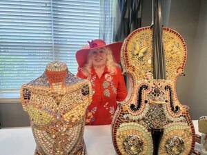 Carousel image ded716bf046326f9aa36 best crop b166406ca4f84ba33e58 lantern hill senior living art show