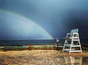 Carousel image ca48db4e7c3a2a2c8e19 best crop 25c862d0ea130d622405 lifeguard stand rainbow