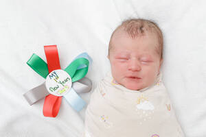 Carousel image 698a83ce632339680df3 best crop fe991915728f8565bbbf nye baby morristown  1