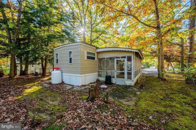 PInewood Estates Active Adult Community Barnegat/Waretown, NJ Real