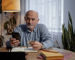 Carousel image 75d9d30c632a8a85a671 best crop 33904e1171f6f3185a10 phone scam 00