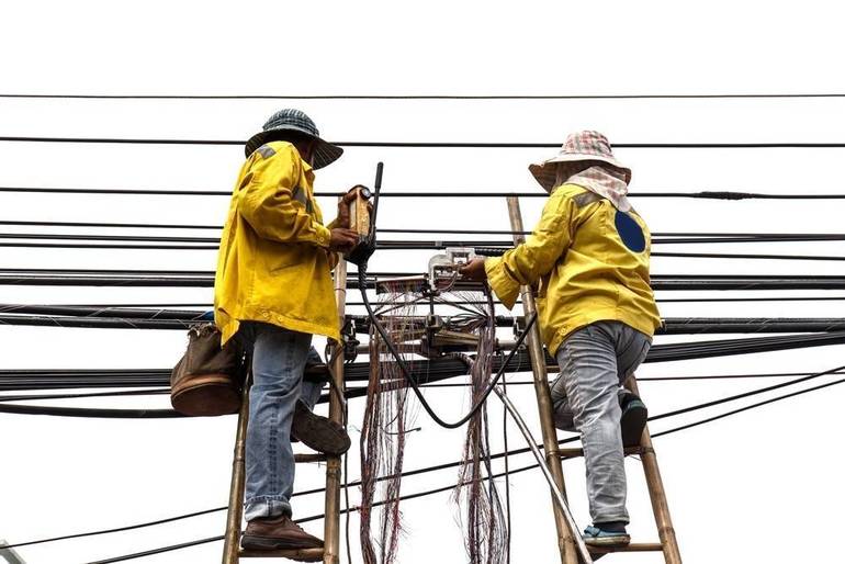 Downed Wire Closes Mountain Avenue in Warren