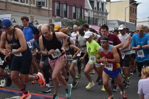 Carousel image a066cb estfield izza un