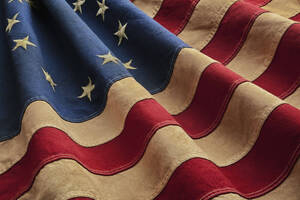 Carousel image 8c8f82 revolutionary war flag