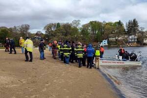 Carousel image fdb8db11616b13ea1395 best crop 6f5b6d09971d1336035e rescue boat drill 1