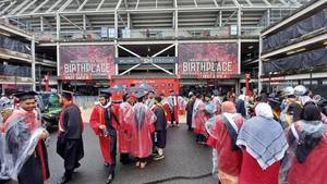 Carousel image 9d7fcb02e6e44176614b best crop d0e4a2a76cf94025a390 rutgerswalkout