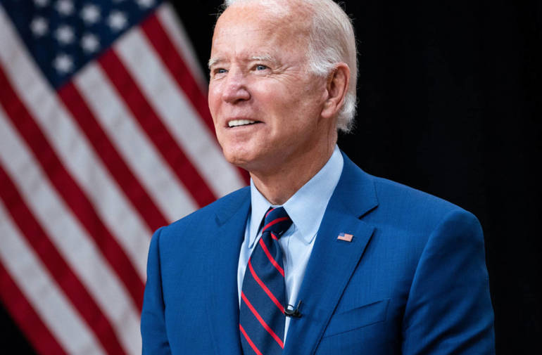 celebrate small business saturday with bubble tea