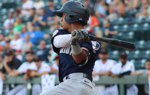 Patriots Clobber 3 HRs to Overpower Fightin' Phils 