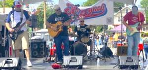 Carousel image 349cbd4e1b14f9d4409f best crop a6e280eea80b669ecd27 sompixdsasummerstagejjlynchband2024