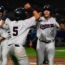 Carousel image 6c59f90ff0e3fb2d0541 best crop bfc766e485aecc8ae3ed sompixpats2024dunhamcelebrates6rbis