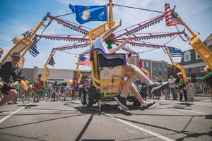 Carousel image 154dccae607f814f457a 450d330235b88d65e46b spring fling 3