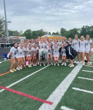 Carousel image 0a5da1c1c3156c67854b best crop 47f7aaee5b8d4fcd2106 srhs girls lacrosse 25
