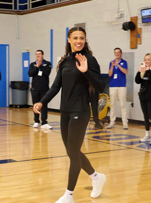Carousel image 7ca900581e0bf6933d64 best crop a3acb7a2237718540f53 best crop fdc500bdb561e146de26 sydney mclaughlin levrone returned to union catholic in scotch plains on tuesday  sept. 24  2024.