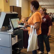 Carousel image 4eeb9a4d77818bb337cb best crop 401a19bddfa102a7b070 voting machine tutorial 1