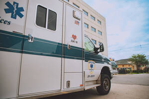 Carousel image e74ce1 estfield ambulance